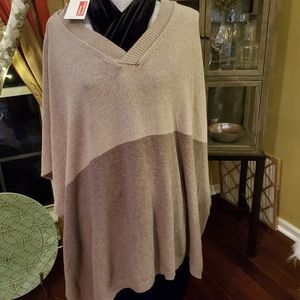 Colorblock V neck Poncho